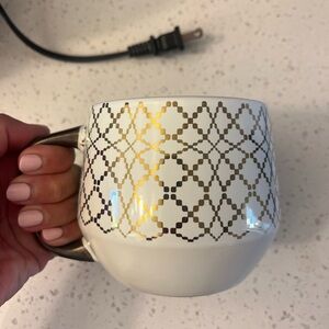 Elegant Gold and White Mug